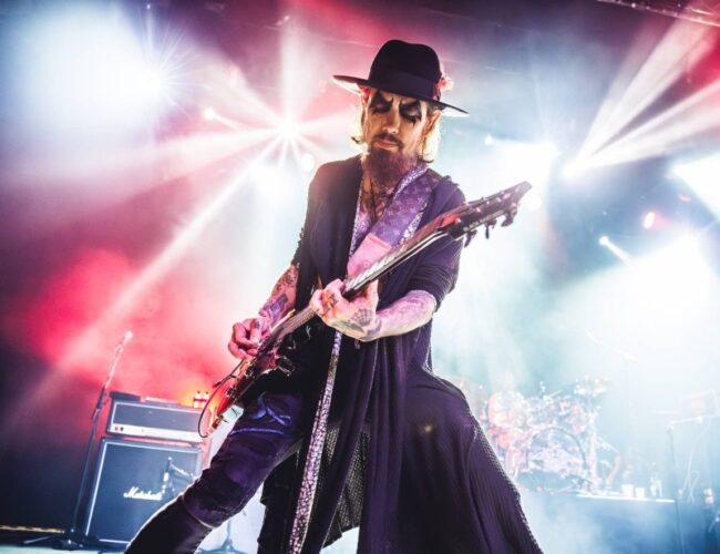 Members of Jane’s Addiction tease new music – without Perry Farrell