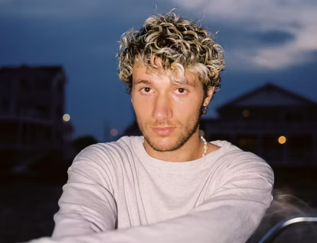 Jeremy Zucker Announces 2025 North American Headline Tour, “Welcome to the Garden State Tour”
