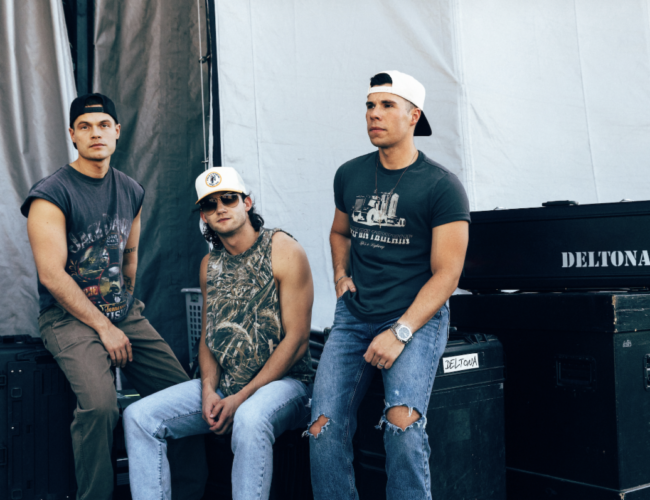 Power Trio DELTONA Release New Single “Let It Burn”