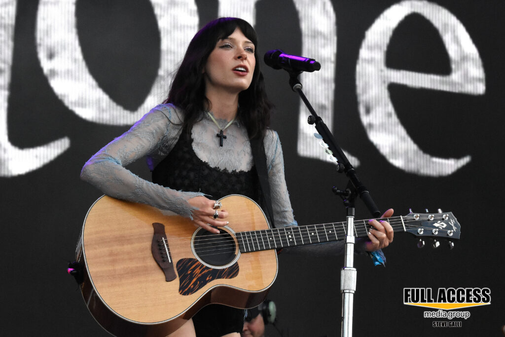 Holly Humberstone — Bonnaroo 2026