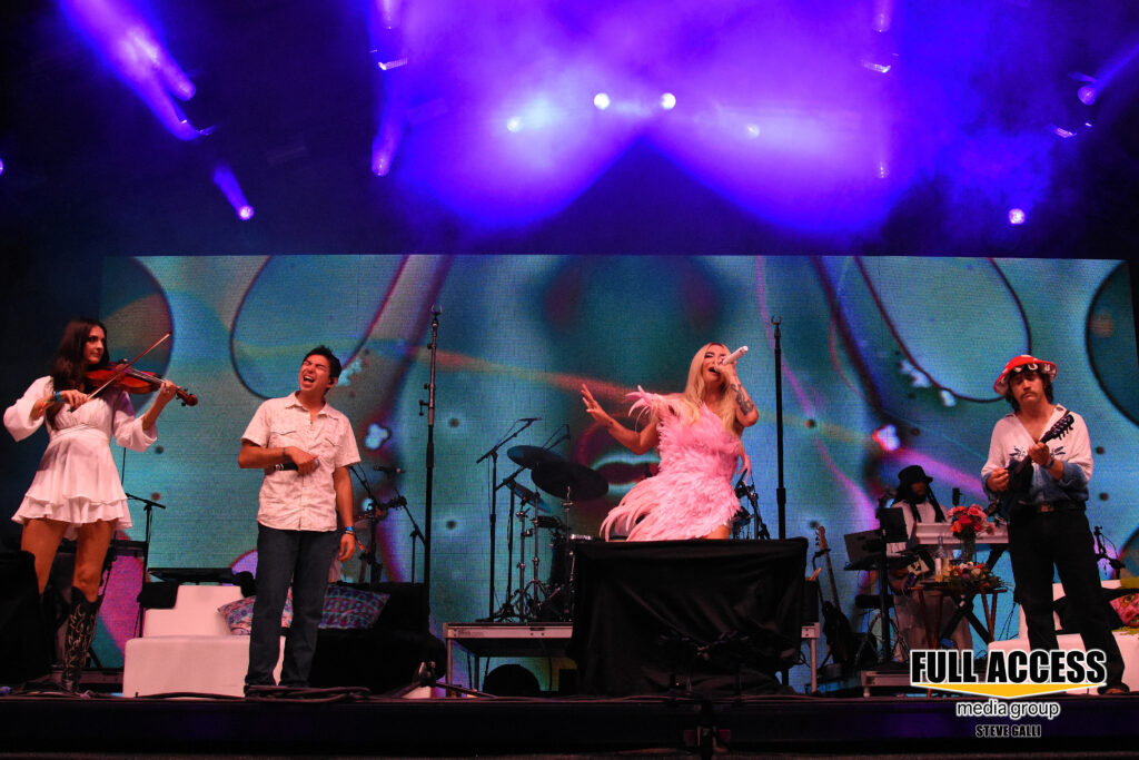 Wyatt Flores with Kesha’s Superjâm Esoteríca: The Alchemy of Pop — Bonnaroo 2026